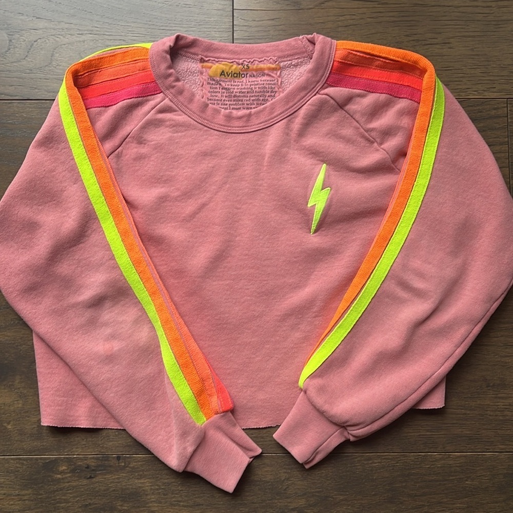 Aviator nation sweatshirt and sweatpant set.